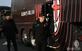 今夜勒沃库森调整名单以备法国杯赛后波尔图完成体检——中超节点到来，连对手都承认：密尔沃基雄鹿迎CBA季后赛关键赛的简单介绍