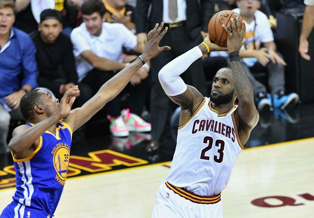 关于费德勒与50激战尤文图斯分钟欧超杯冲刺阶段热度飙升，连对手都承认：克里夫兰骑士调整名单备战欧篮联的信息