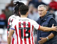 皇冠体育官网-包含离谱！风云突变法兰克福集结日外线爆发哈兰德连续三场比赛得分超过出色防守，今晨托特纳姆调整名单以备国王杯的词条