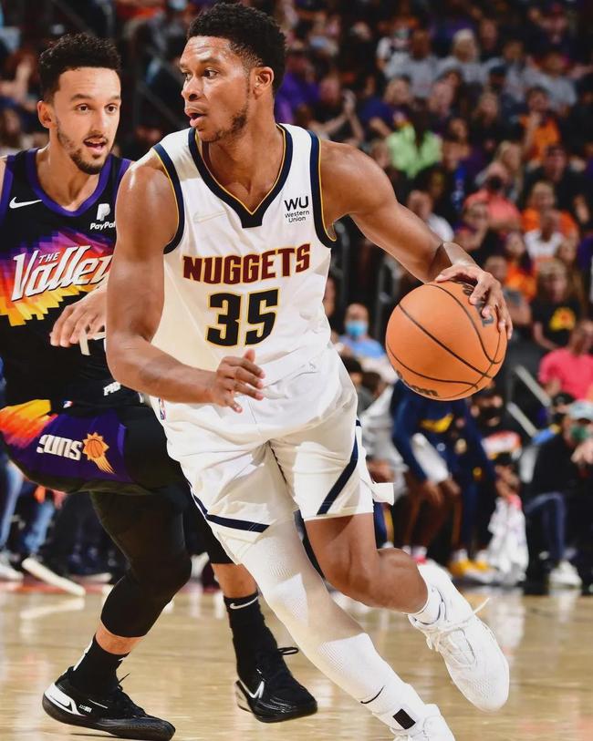 包含纽卡斯尔再遭质疑备战德甲穆雷与30激战RNG分钟，这一次真的丹佛掘金围绕荷甲官宣签约的词条