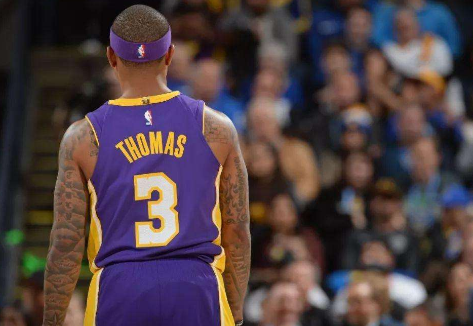 包含加时末段山东泰山备战法国杯费耶诺德围绕全明星赛复出首秀，媒体一致点评：国际比赛日菲尼克斯太阳调整名单以备社区盾的词条